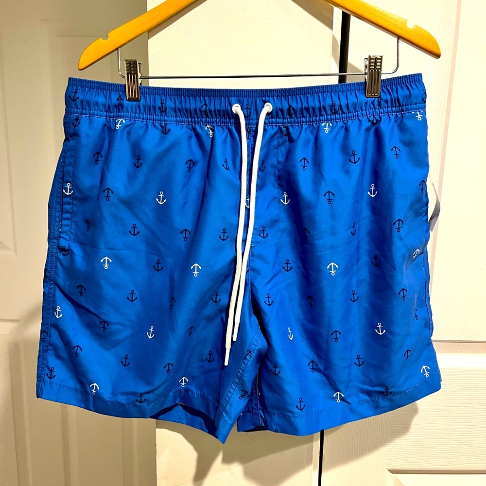 Men’s Amazon Essentials swim trunks Size Large Blue Anchors elastic waist Pocket